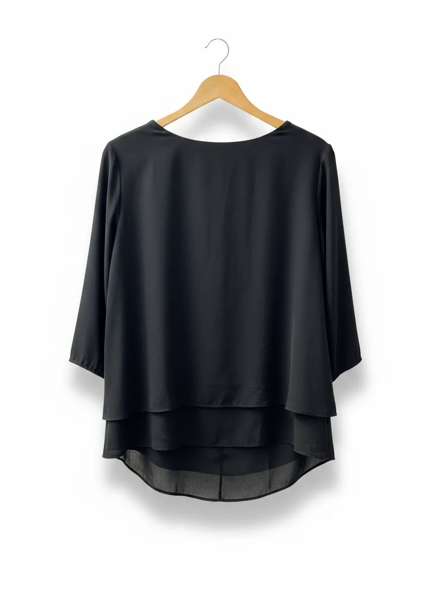 Zizzi svart blus med spetsdetalj