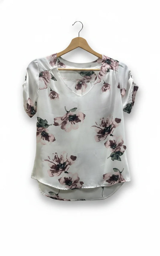 Hailys blommig blus med v-ringning