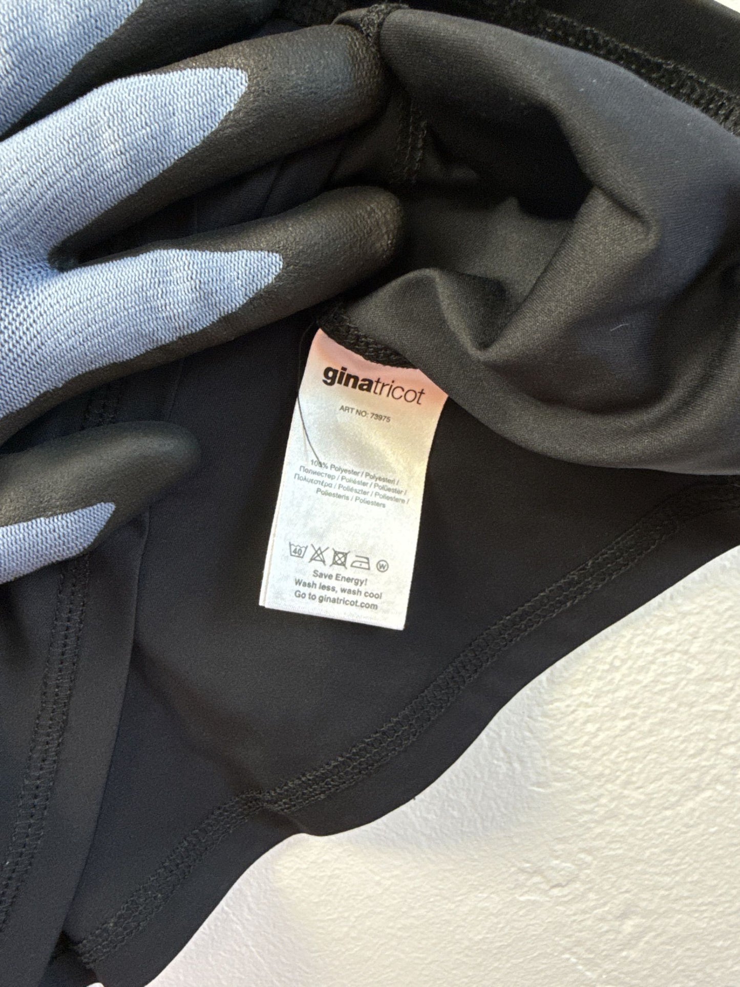 Gina Tricot svart racerback-linne
