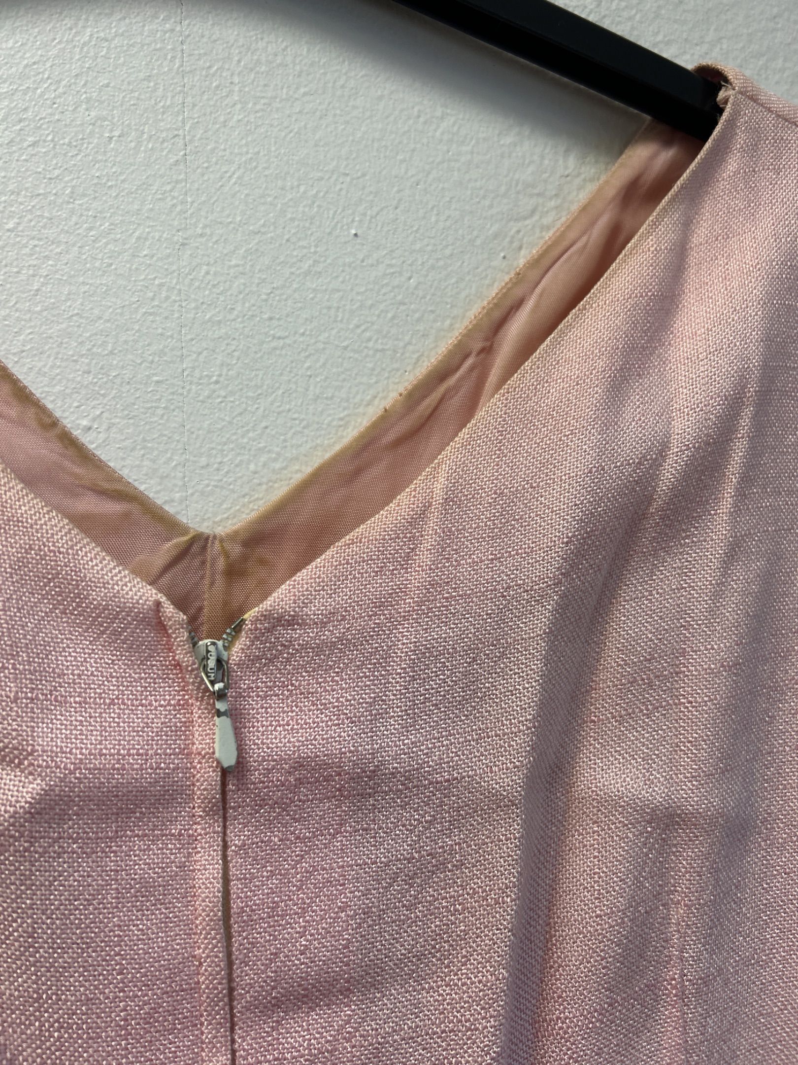 Bröderna Magnusson Borås rosa ärmlös klänning